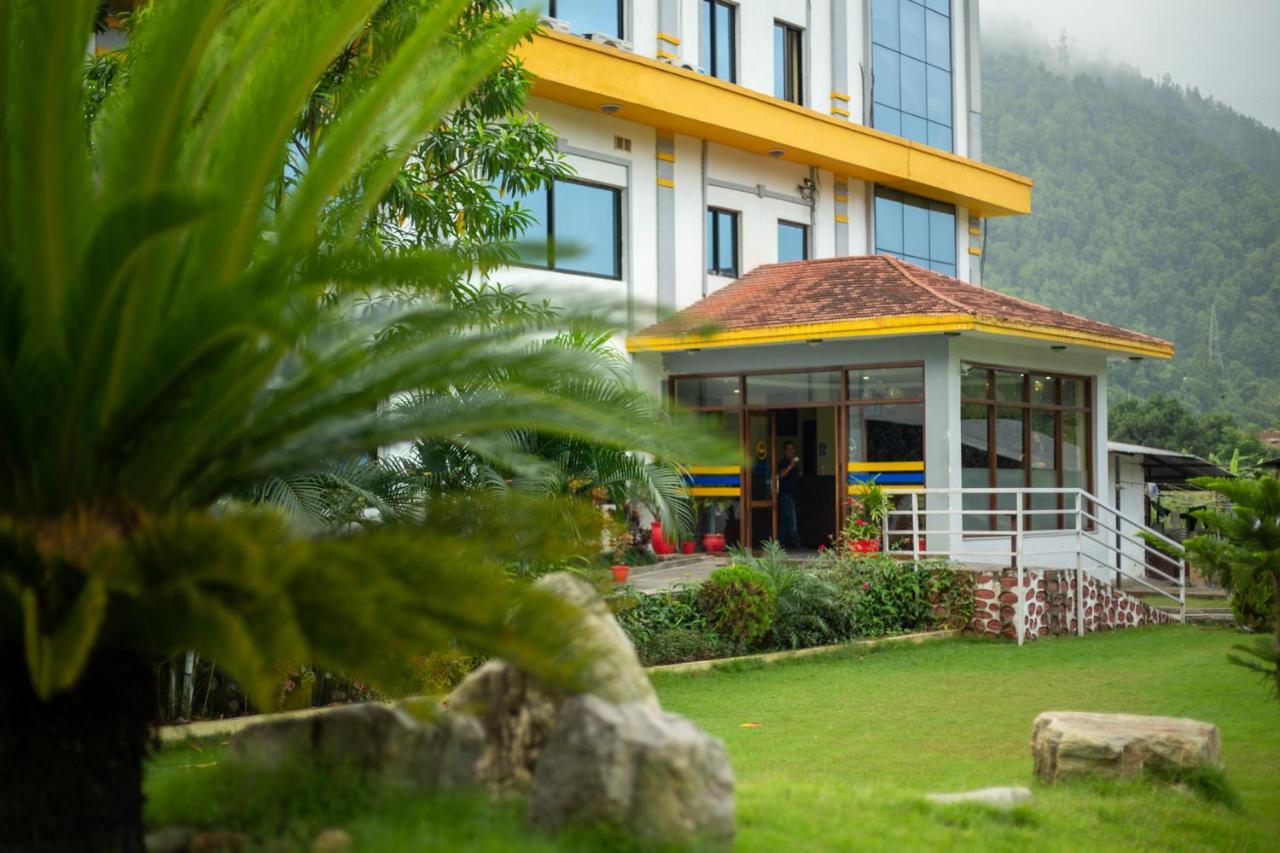 Siddhartha Riverside Resort, Chumlingtar Makaising Exterior photo